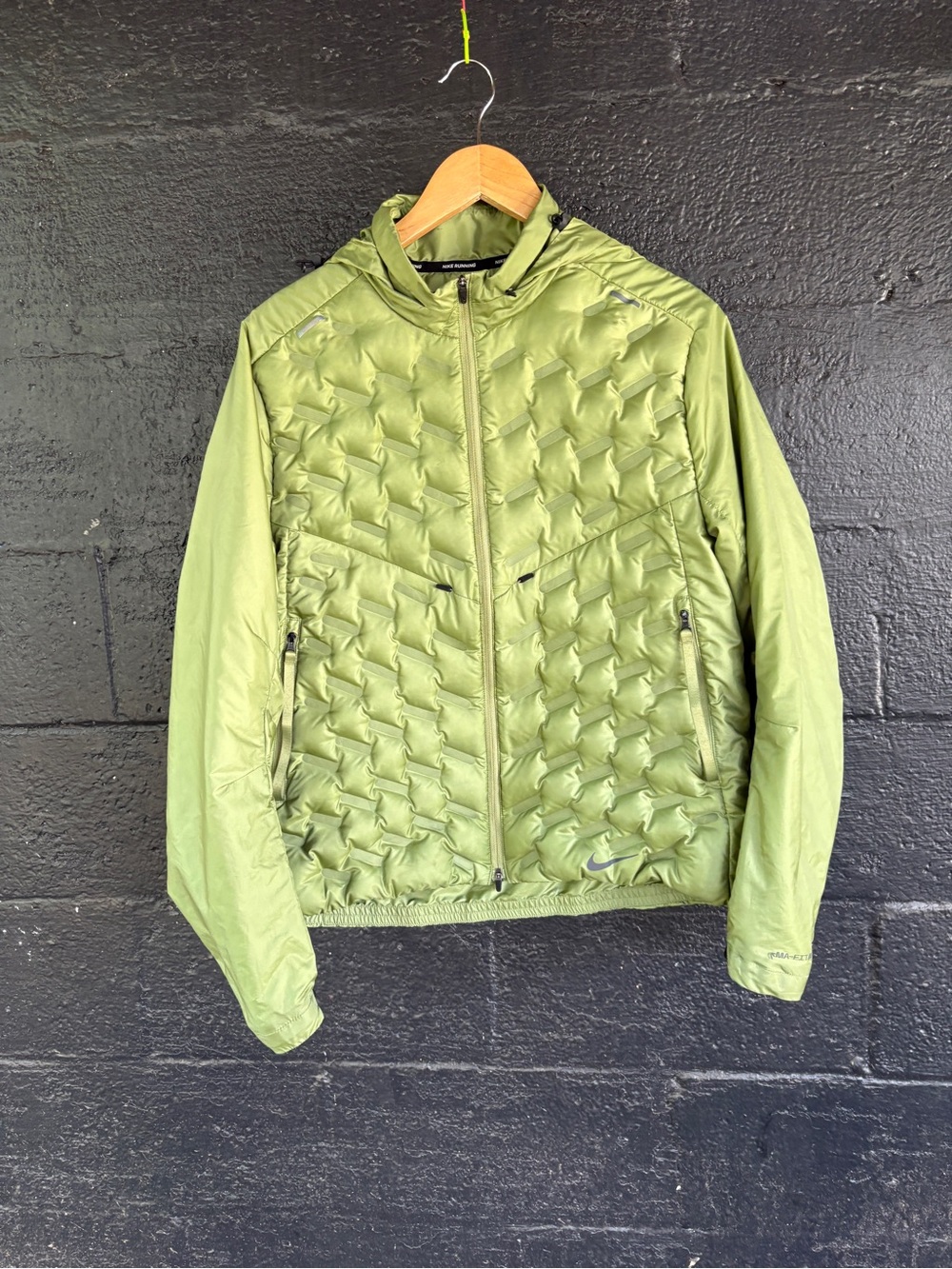 Nike Men’s M Olive Green Therma-Fit ADV Insulated Running Jacket